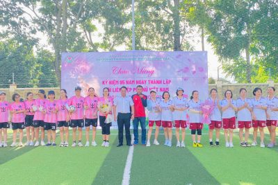 TRẬN GIAO LƯU BÓNG ĐÁ NỮ – NGẬP TRÀN NIỀM VUI VÀ TIẾNG CƯỜI