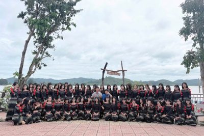 TRƯỜNG THPT LẮK ĐỒNG HÀNH CÙNG LỄ HỘI RƯỢU CẦN CỦA NGƯỜI M’NÔNG BÊN HỒ LẮK NĂM 2026