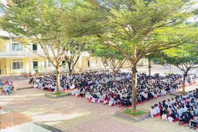 SINH HOẠT DƯỚI CỜ TUẦN 12